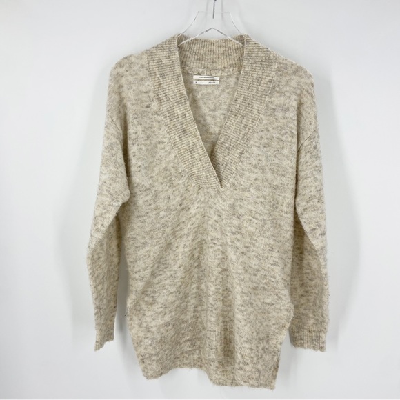 Anthropologie Sweaters - Anthro Low V Neck Cream Tan Sweater Womens XS